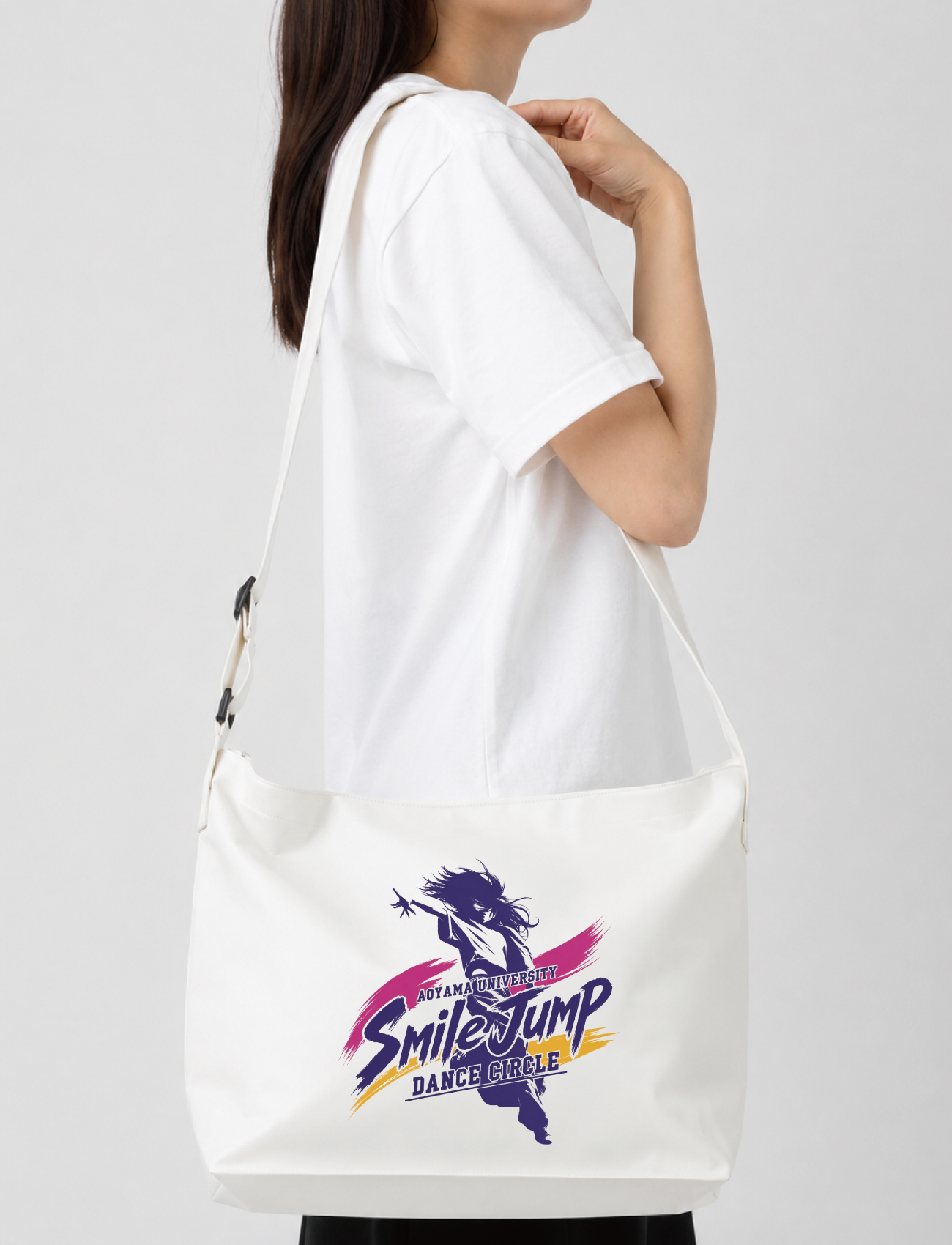 アジャスター付きジップショルダーバッグ