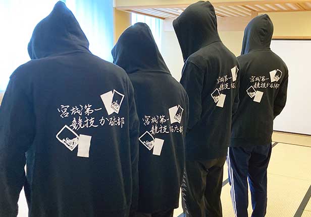 カラフルライトジップパーカーの商品レビュー画像