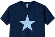 落ち着いた印象：ネイビーTシャツ×ライトブループリント